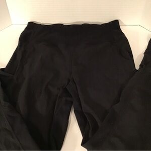 Athleta Trekkie Hybrid Crop pants